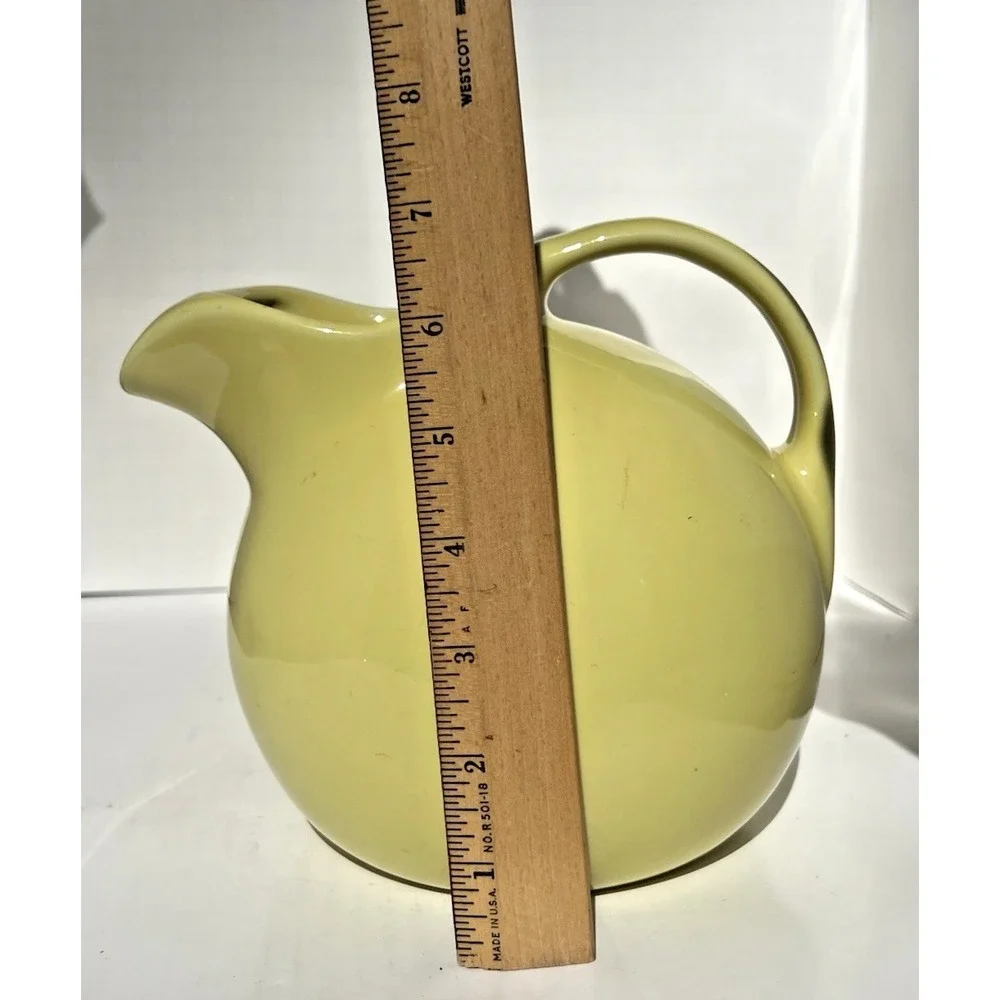 Ball Pitcher Hall China Yellow‎ Ice Lip Mid Century 64 oz Ceramic Vintage Server